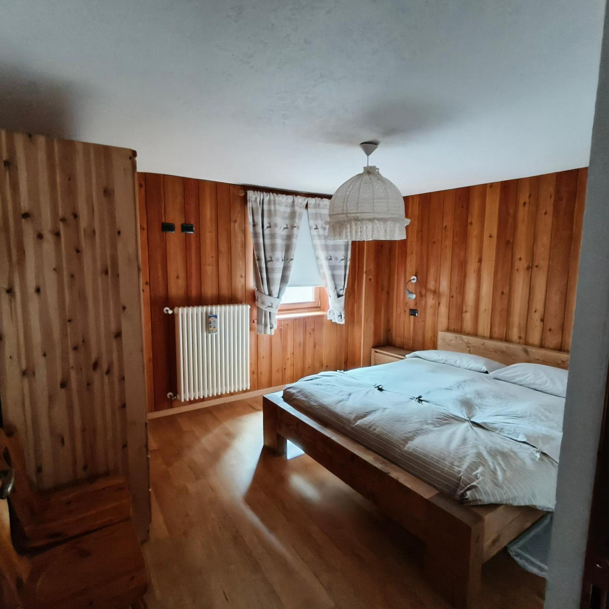 コー​​ニュCasa Alfredoアパートメント エクステリア 写真