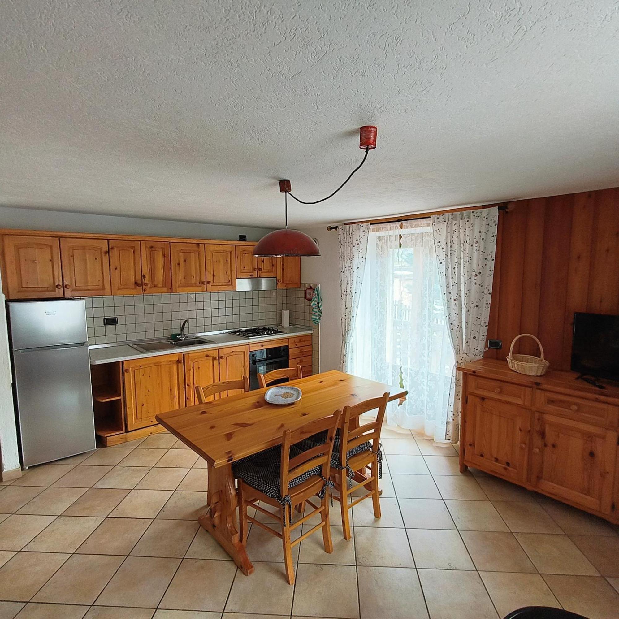 コー​​ニュCasa Alfredoアパートメント エクステリア 写真